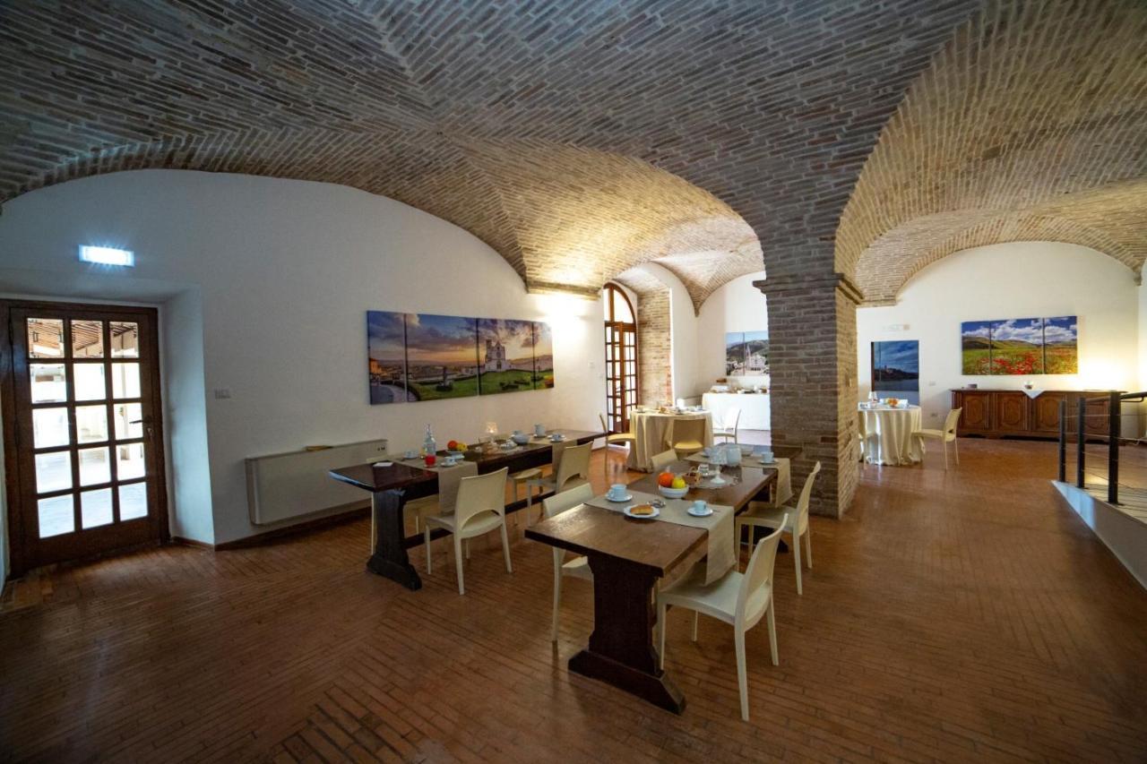 Il Monastero Di Bevagna Bed & Breakfast Luaran gambar