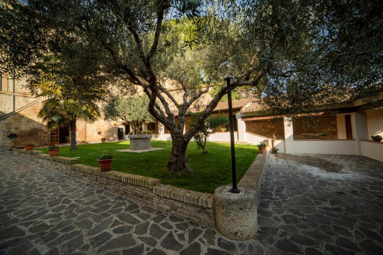 Il Monastero Di Bevagna Bed & Breakfast Luaran gambar